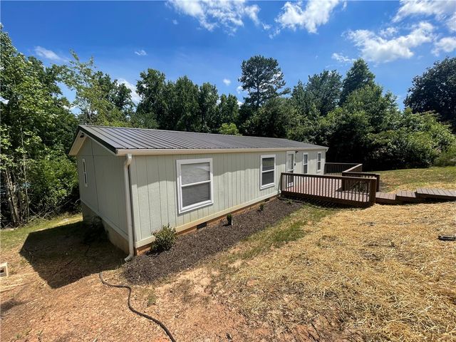 303 Manor Lane, Seneca, SC 29672
