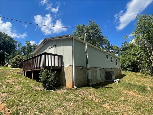 303 Manor Lane, Seneca, SC 29672