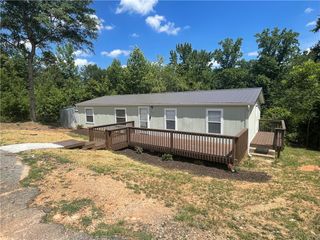 303 Manor Lane, Seneca, SC 29672