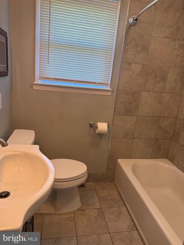 1015 ASHTON AVE, Beverly, NJ 08010