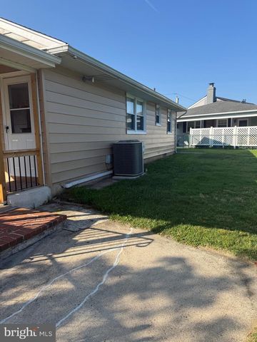 1015 ASHTON AVE, Beverly, NJ 08010