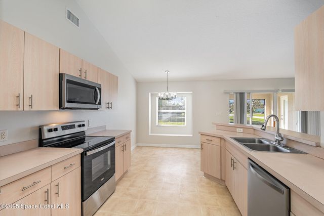 1198 Kenmore Street NW, Palm Bay, FL 32907