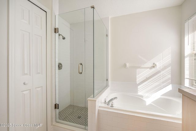 1198 Kenmore Street NW, Palm Bay, FL 32907