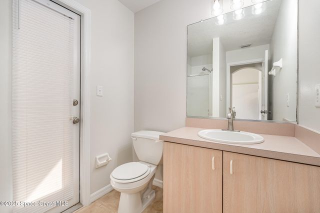 1198 Kenmore Street NW, Palm Bay, FL 32907