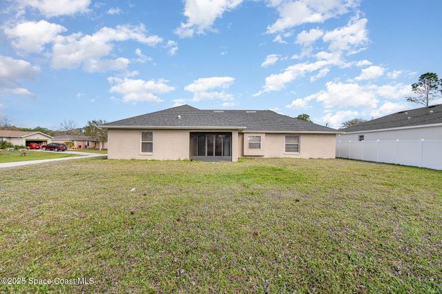 1198 Kenmore Street NW, Palm Bay, FL 32907