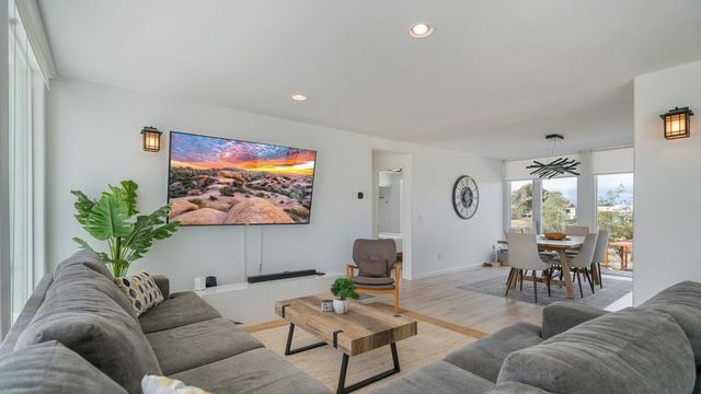 6946 Lennox Avenue, Yucca Valley, CA 92284