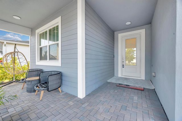 10142 SW Orana Drive, Port St. Lucie, FL 34987