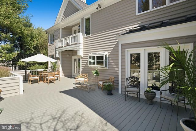 1156 FIELDVIEW DR, Reston, VA 20194