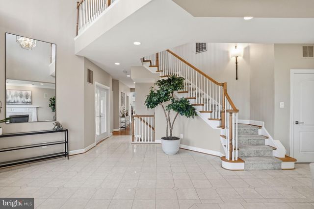 1156 FIELDVIEW DR, Reston, VA 20194