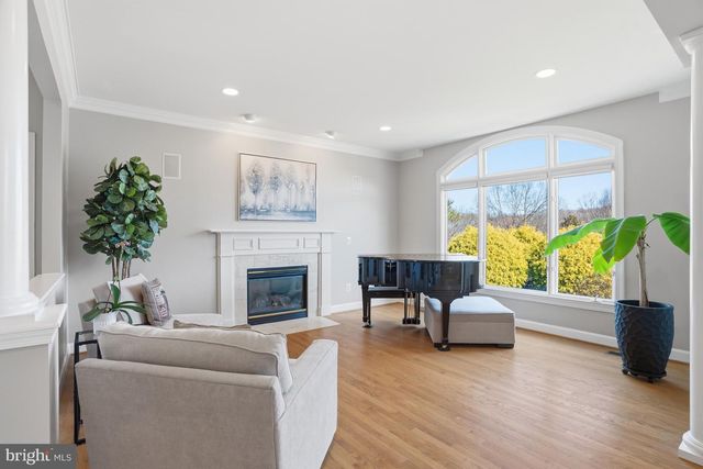 1156 FIELDVIEW DR, Reston, VA 20194