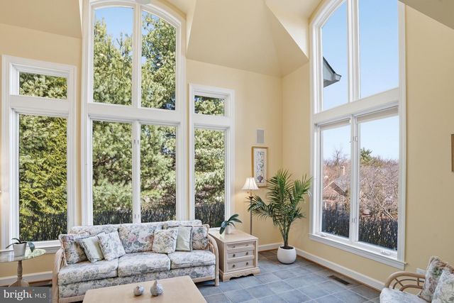 1156 FIELDVIEW DR, Reston, VA 20194