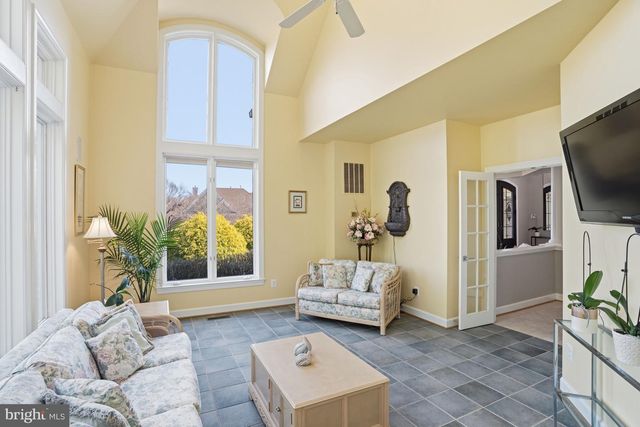 1156 FIELDVIEW DR, Reston, VA 20194