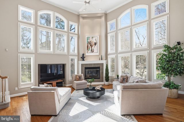 1156 FIELDVIEW DR, Reston, VA 20194