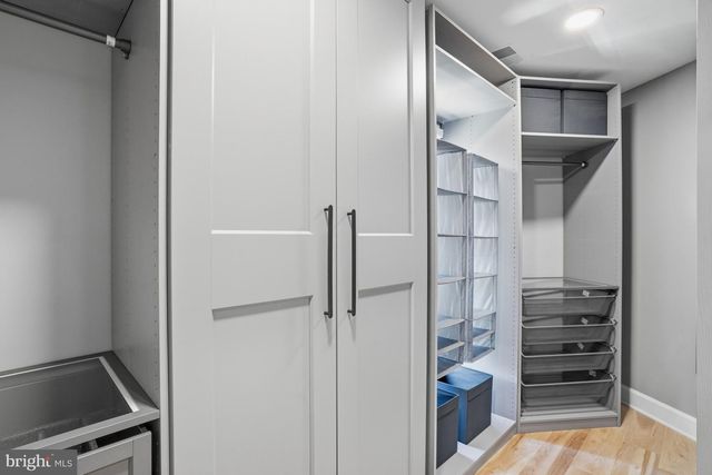 1156 FIELDVIEW DR, Reston, VA 20194