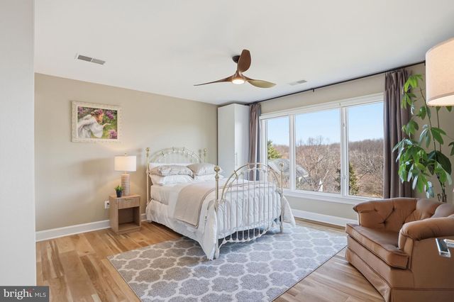 1156 FIELDVIEW DR, Reston, VA 20194