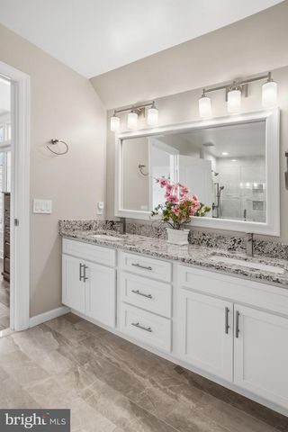 1156 FIELDVIEW DR, Reston, VA 20194