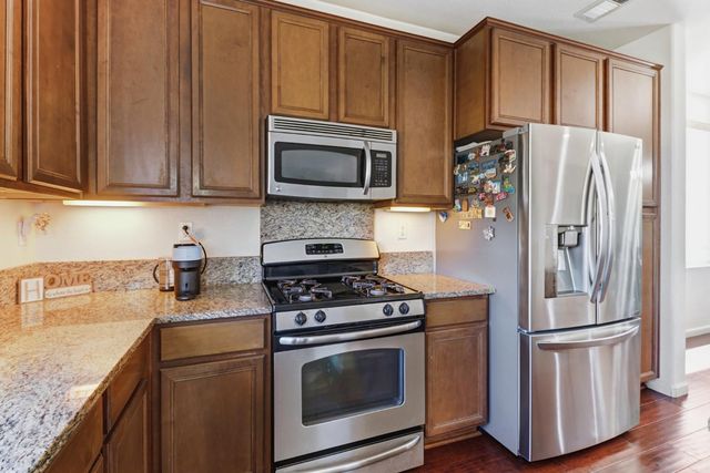 1993 Ellesmere Loop, Roseville, CA 95747