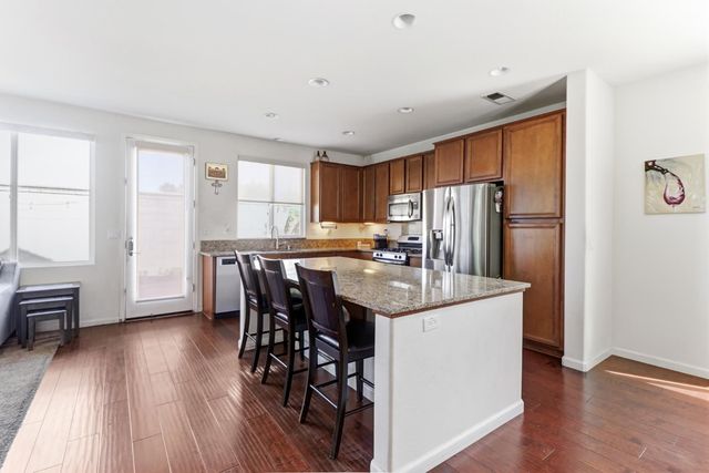 1993 Ellesmere Loop, Roseville, CA 95747