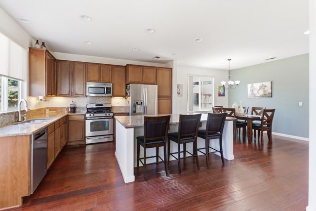 1993 Ellesmere Loop, Roseville, CA 95747