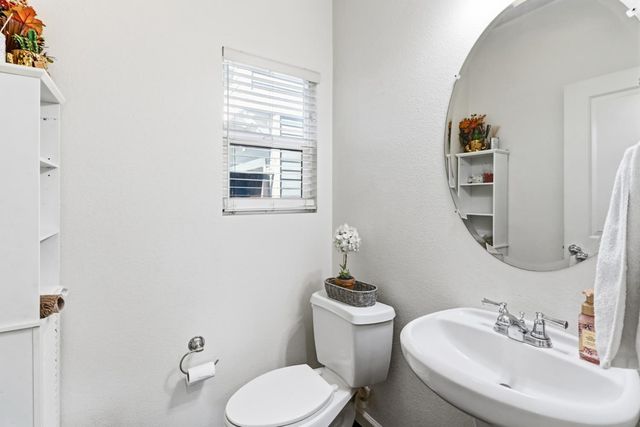 1993 Ellesmere Loop, Roseville, CA 95747
