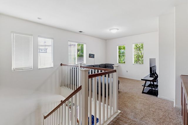 1993 Ellesmere Loop, Roseville, CA 95747