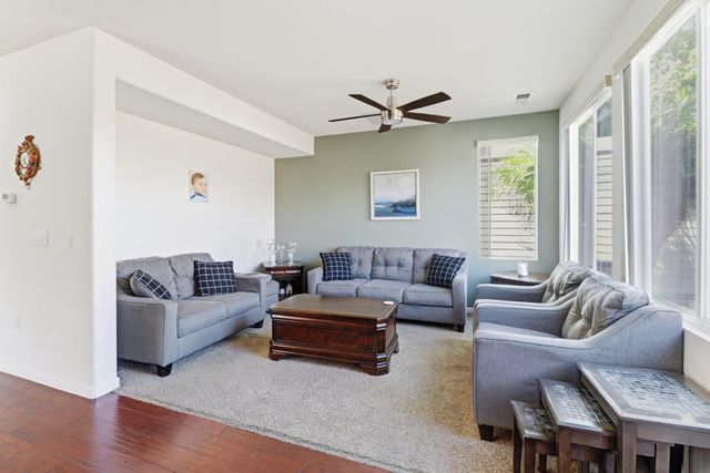1993 Ellesmere Loop, Roseville, CA 95747