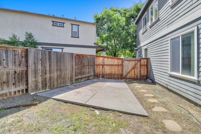 1993 Ellesmere Loop, Roseville, CA 95747