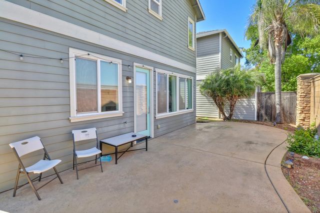1993 Ellesmere Loop, Roseville, CA 95747