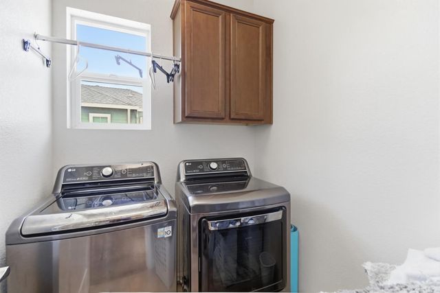 1993 Ellesmere Loop, Roseville, CA 95747