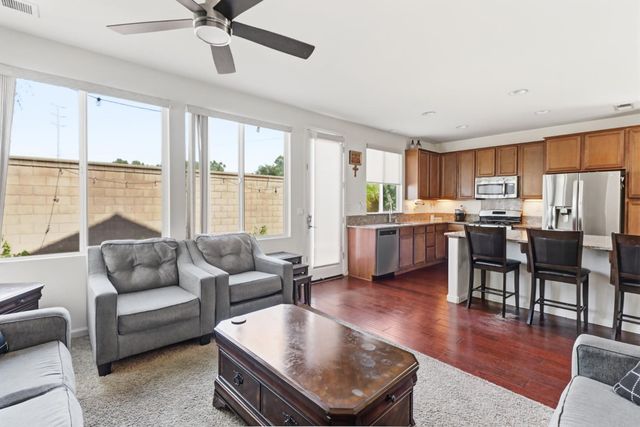1993 Ellesmere Loop, Roseville, CA 95747