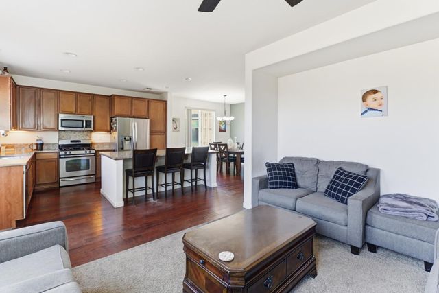 1993 Ellesmere Loop, Roseville, CA 95747