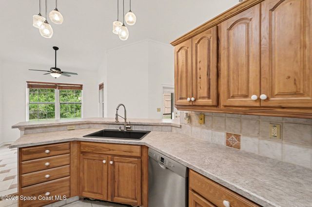 495 Seagrass Avenue, Sebastian, FL 32958