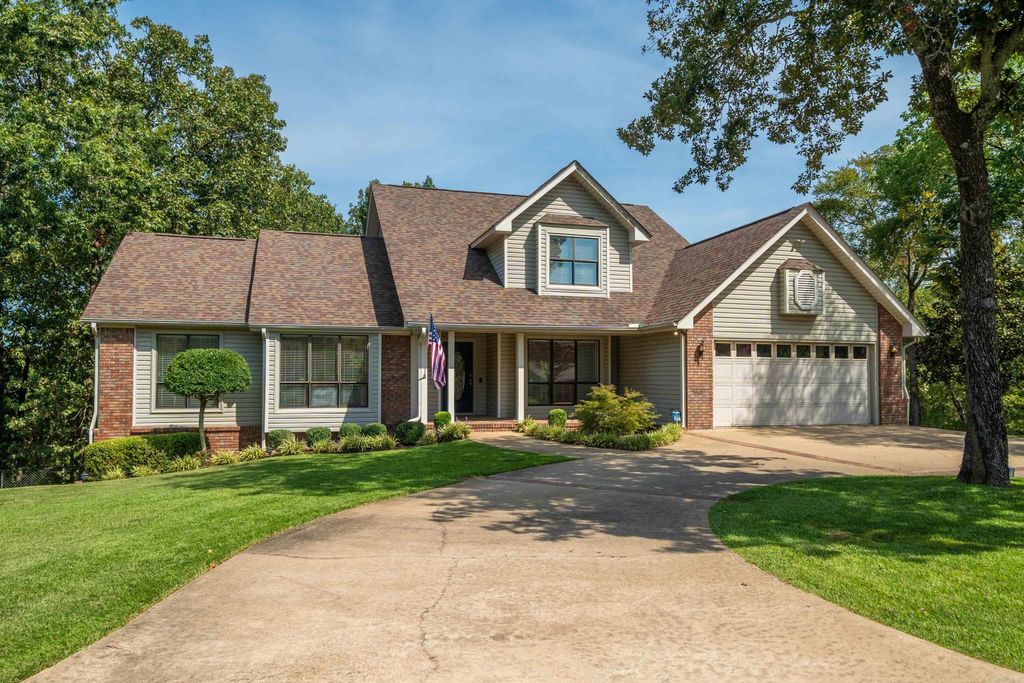 106 Coca Bay Point, Hot Springs, AR 71913