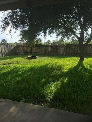 8414 Grand Knolls Drive, Houston, TX 77083