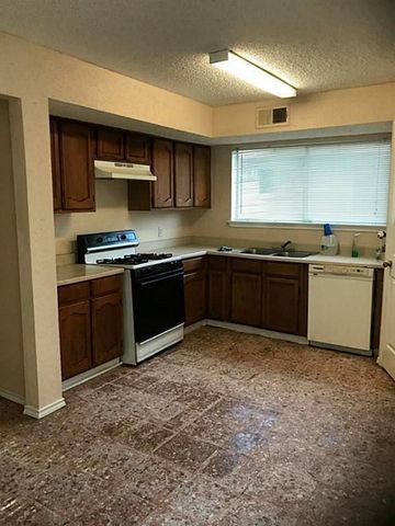 8414 Grand Knolls Drive, Houston, TX 77083