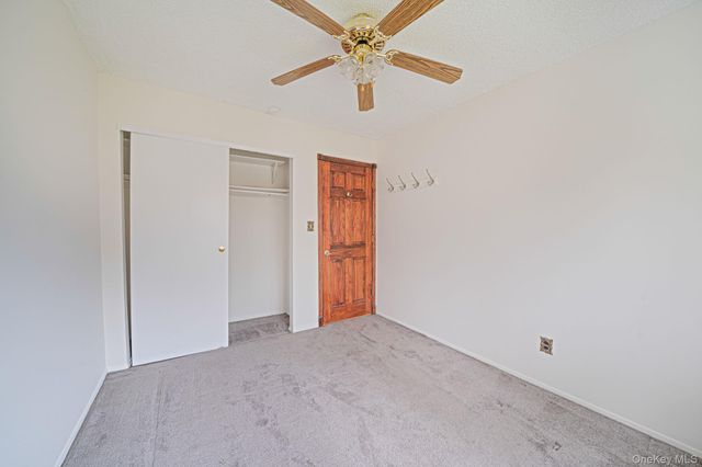 26 Amesworth Court, Middle Island, NY 11953