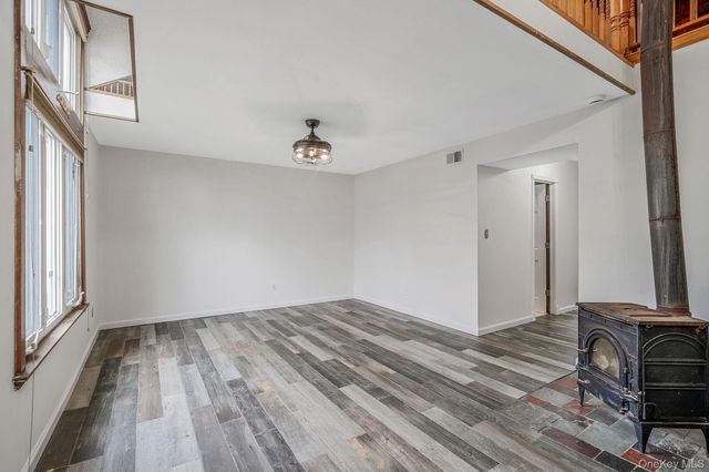 26 Amesworth Court, Middle Island, NY 11953