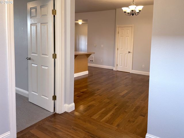 1614 KAUFFMAN Ave, Vancouver, WA 98660