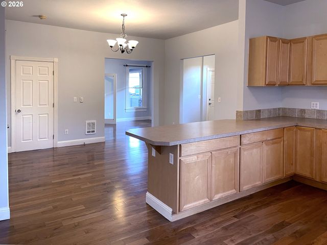 1614 KAUFFMAN Ave, Vancouver, WA 98660
