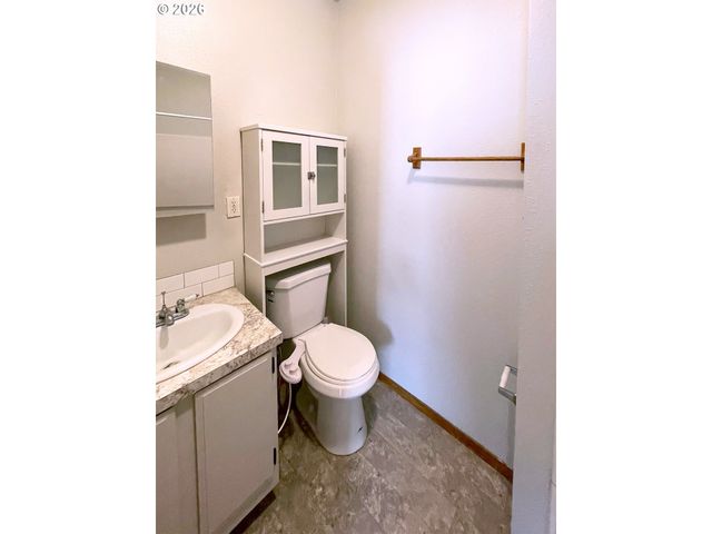 1614 KAUFFMAN Ave, Vancouver, WA 98660