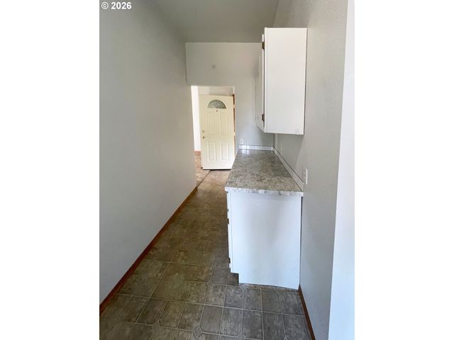 1614 KAUFFMAN Ave, Vancouver, WA 98660