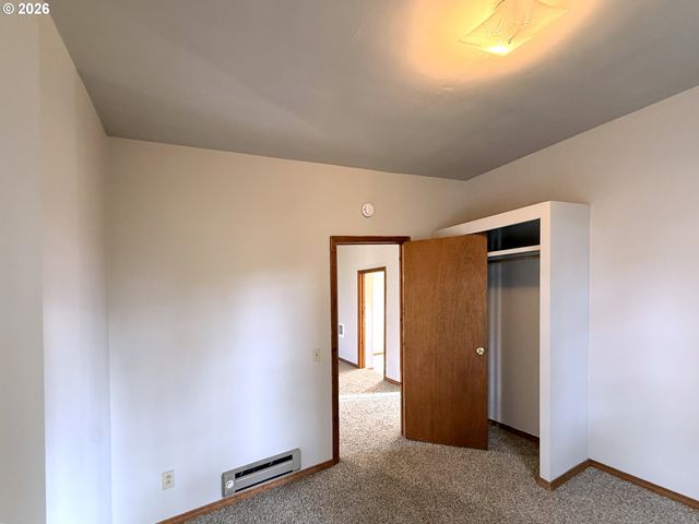 1614 KAUFFMAN Ave, Vancouver, WA 98660