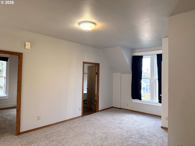 1614 KAUFFMAN Ave, Vancouver, WA 98660