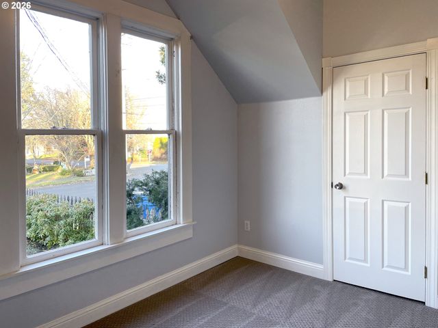 1614 KAUFFMAN Ave, Vancouver, WA 98660