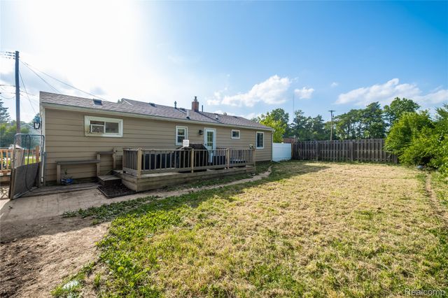 3431 Griffith Court, Burton, MI 48529