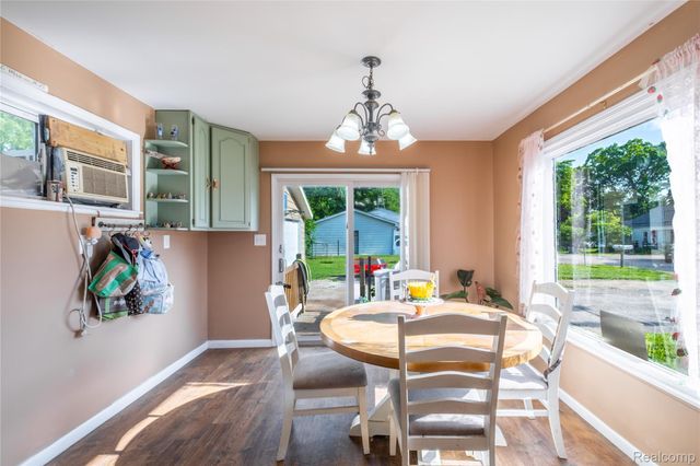 3431 Griffith Court, Burton, MI 48529