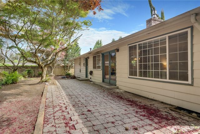 1602 S Winnifred Street, Tacoma, WA 98465