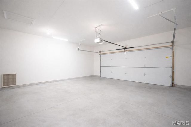 7008 Augusta Drive, Glen Carbon, IL 62034