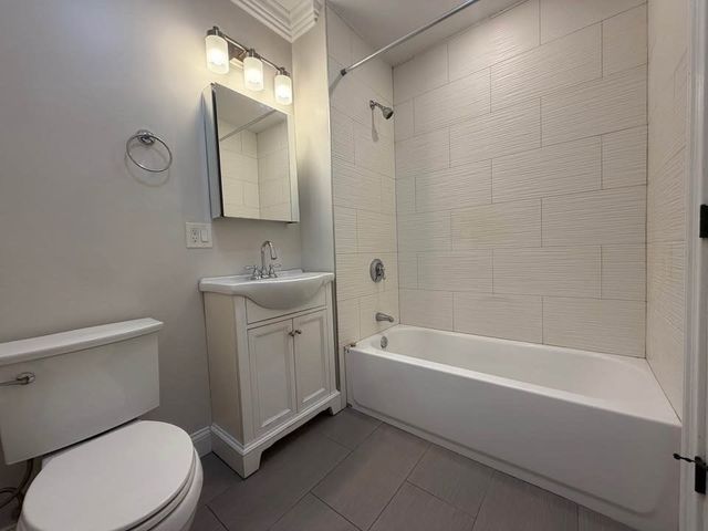 41 W Walnut 3, Boston, MA 02119