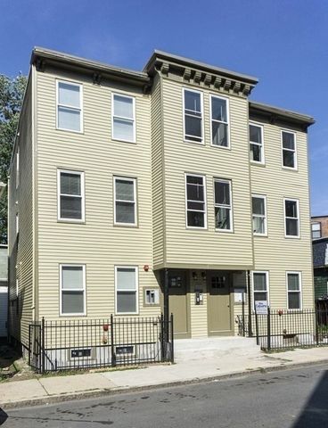 41 W Walnut 3, Boston, MA 02119